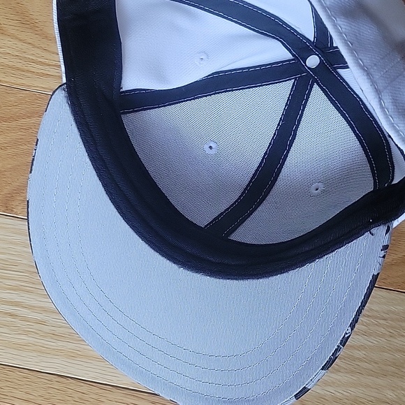 Throwdown hat - Picture 5 of 10